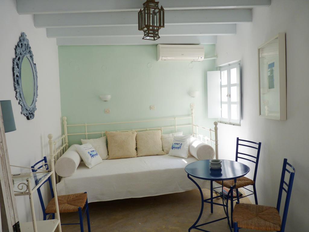 Barbarossa Suites Emporio  Exterior photo